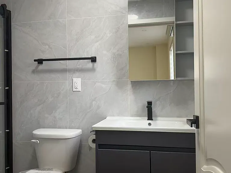 60 Lake Pl #1 — Photo 10