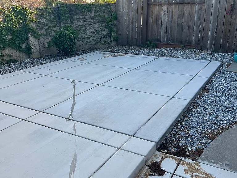 705 Chateau Cir — Photo 2
