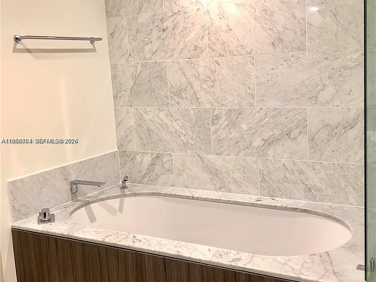 1000 Brickell Plz #2414 — Photo 9