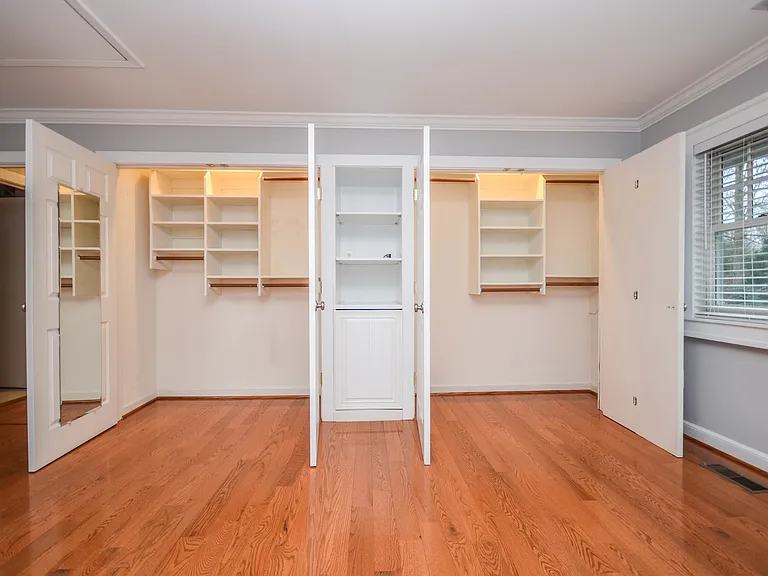 9108 Weant Dr — Photo 27