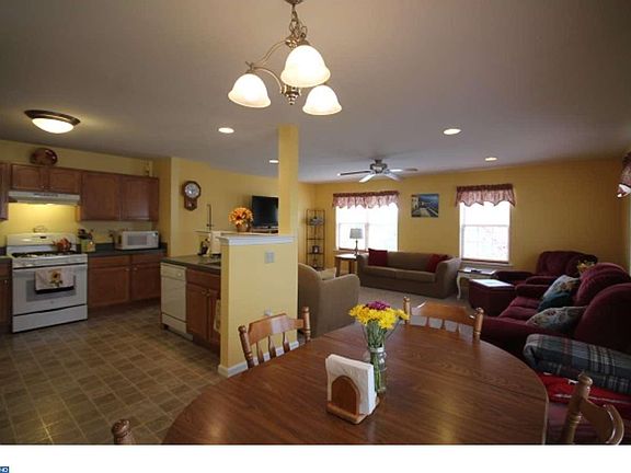 3rd image of 1026 Balley Dr