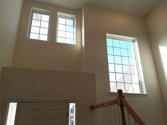 5th image of 28 Gainsborough Pl