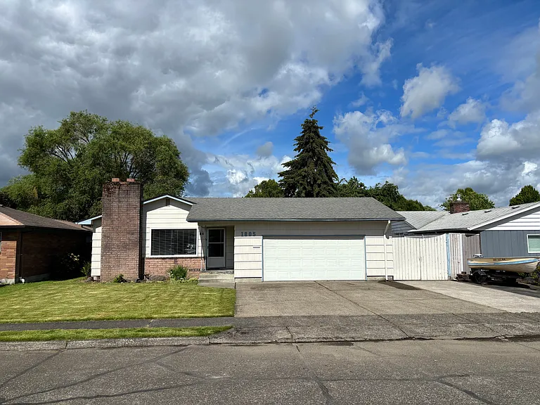1805 Susan Ave — Photo 1