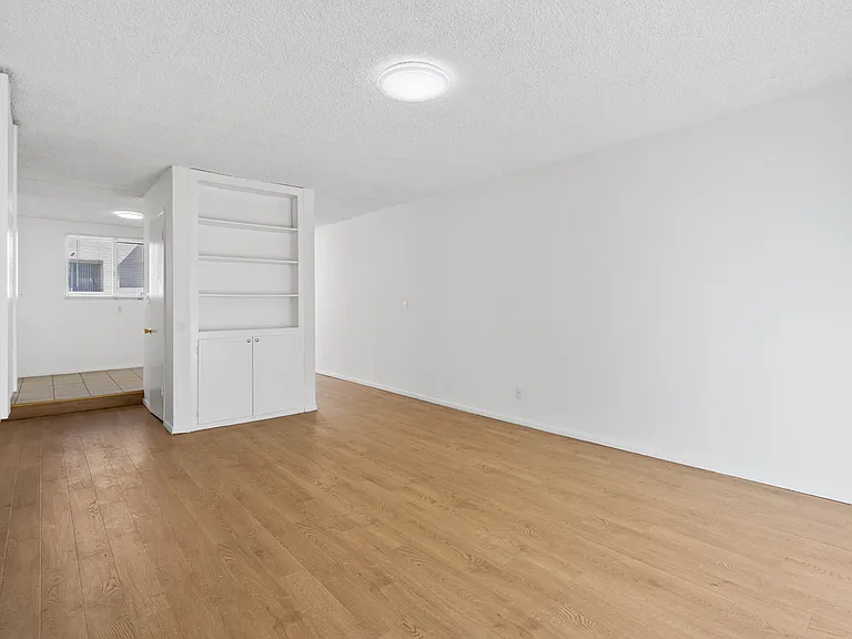 11661 Goshen Ave #104 — Photo 13