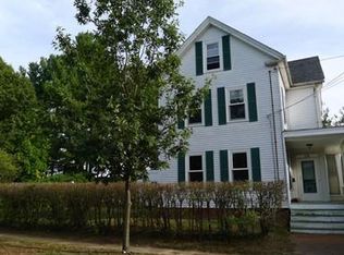 28 Greenwood St, Amesbury, MA 01913