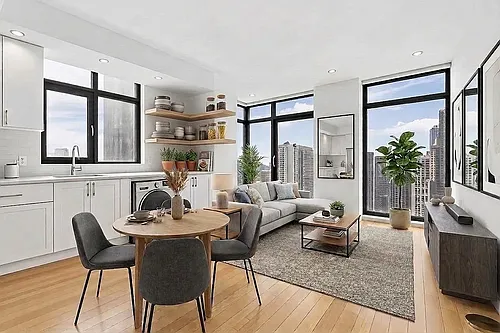 49 E 34th St Photo 1