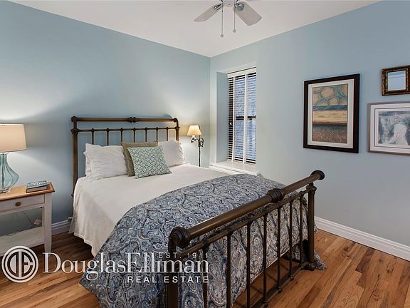 5th image of 101 W 81st St APT 405