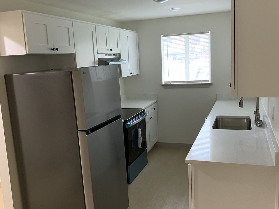 1st image of 910-918 922 Lafayette St #1