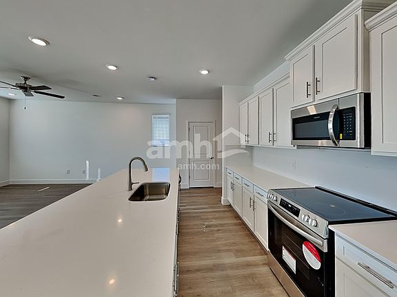 3rd image of 7410 S Keller Ln