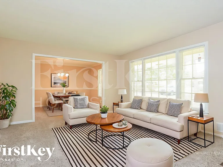 1348 Yates Ave — Photo 4