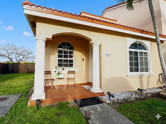 3rd image of 3825 SW 153rd Ct