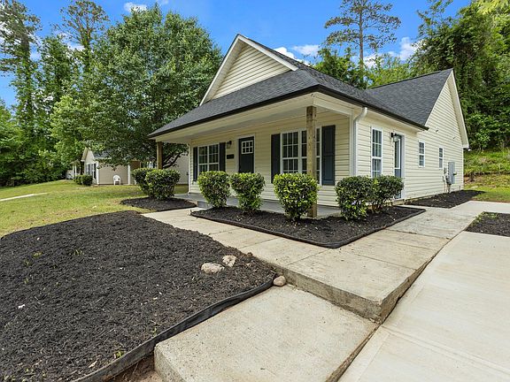 3rd image of 1349 Crabtree Blvd