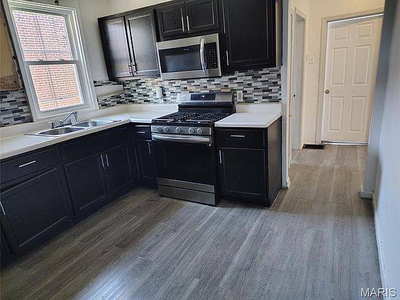 3rd image of 5534 Beacon Ave