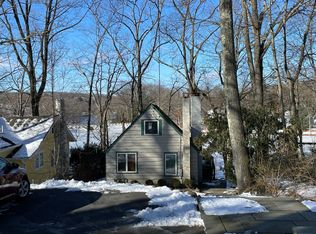 40 Lakeside Trl, Kinnelon, NJ