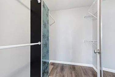 1815 Hyland Green Dr — Photo 19