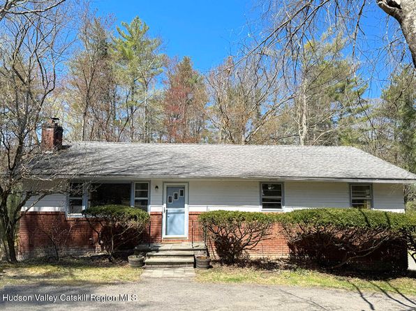 176 W Hurley Road, Woodstock, NY 12498