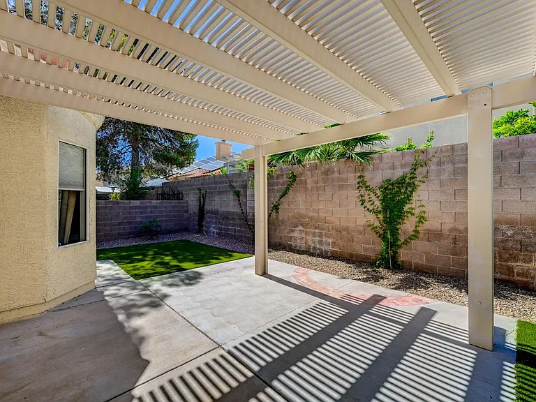 9421 Valley Hills Ave — Photo 20