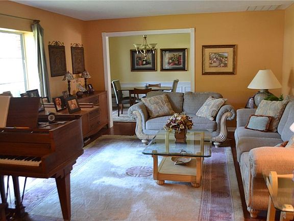 2nd image of 510 Puerta Ct