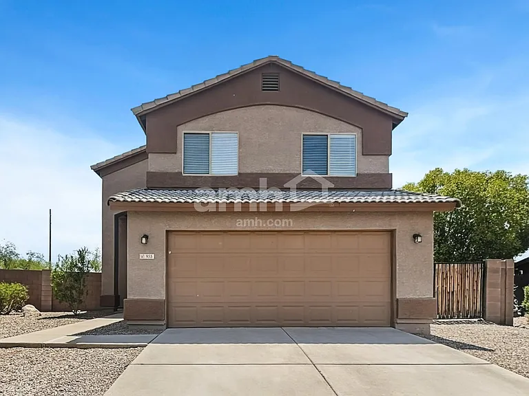 955 S Del Rancho — Photo 1