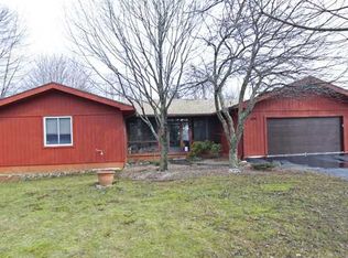 694 Gillett Rd, Rochester, NY 14624