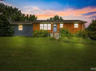 1057 Knob Lick Rd, Farmington, MO 63640