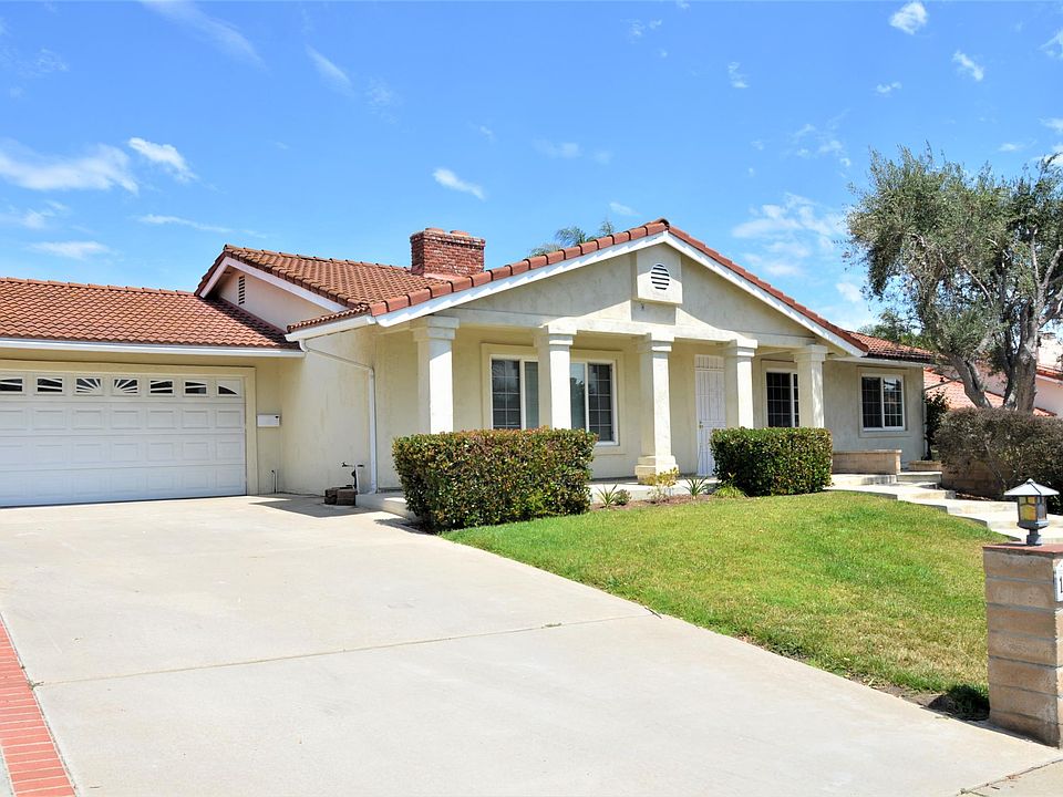1st image of 17363 Bernardo Oaks Dr