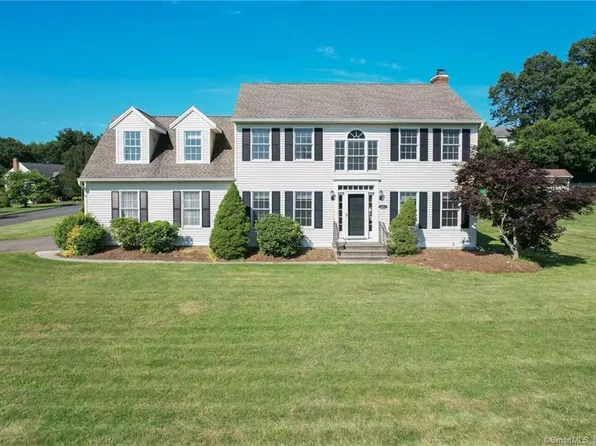 200 Westgate Road, Watertown, CT 06795