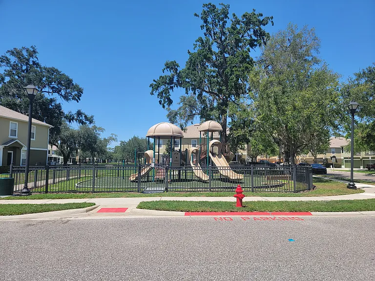 1432 Broken Oak Dr #31A — Photo 14
