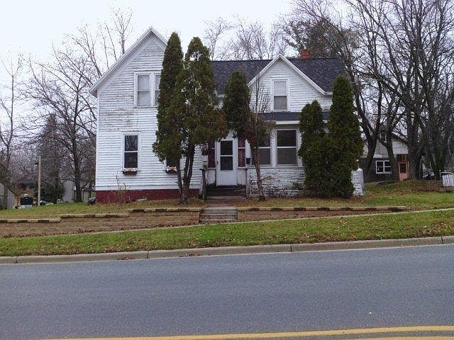 1st image of 1203 1/2 14th Ave E