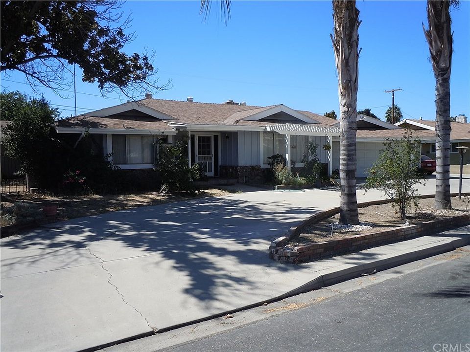 1st image of 41305 Dixon Dr