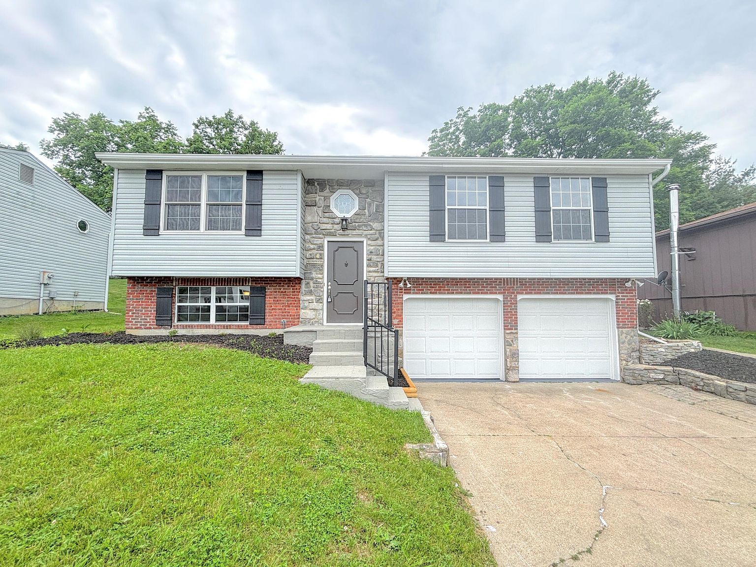 43 Carriage Hill Dr, Erlanger, KY 41018 | Zillow