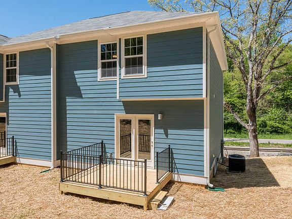5th image of 1056 E Elmwood Dr