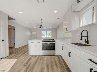1301 Price St, Henderson, NV 89011