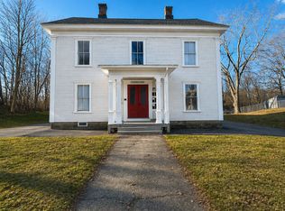 3 Packers Falls Rd #2, Newmarket, NH 03857