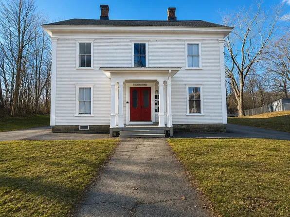 3 Packers Falls Rd, 3 Packers Falls Rd #2, Newmarket, NH 03857