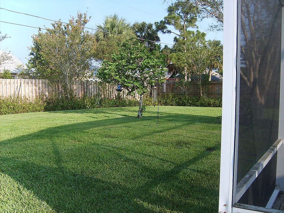 2nd image of 163 Eldron Blvd NE
