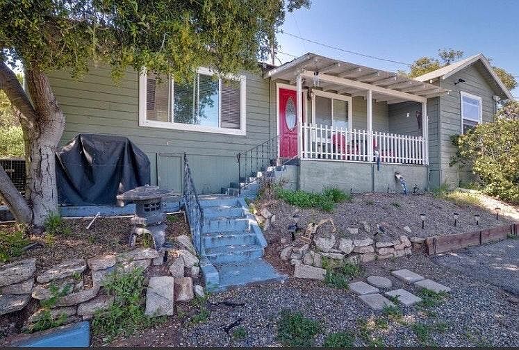 1st image of 1778 Montgomery Dr
