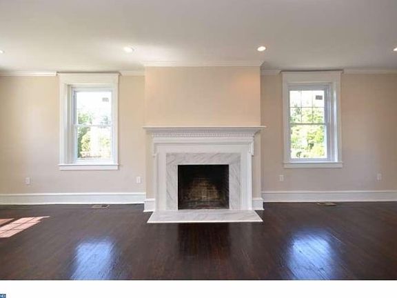 4th image of 662 Ferne Blvd