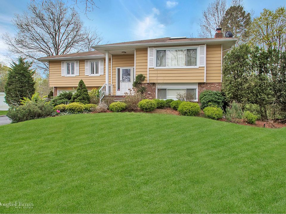 1st image of 27 Fern Dr