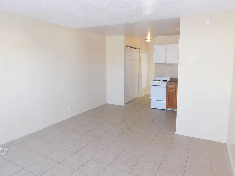 3021 E Carey Ave #4 — Photo 4