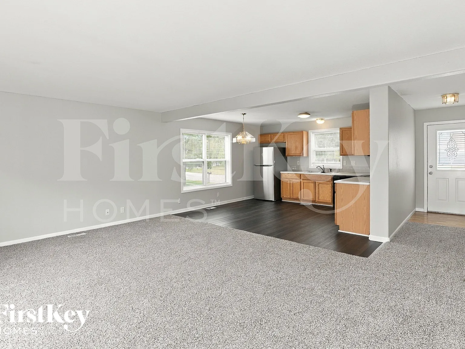 3 bed, 2.0 bath, 1296 sqft, $1,640 — Photo 3
