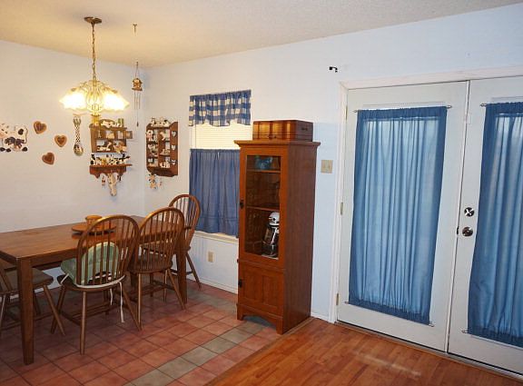 4th image of 1319 Gregory Dr