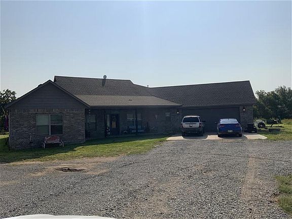 2nd image of 721 E Medford Rd