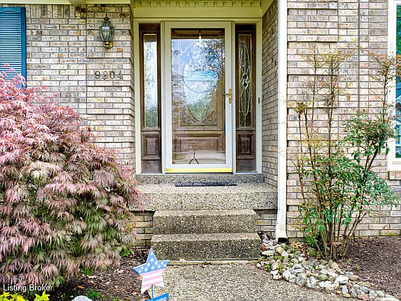 4th image of 9804 Colonnades Pl