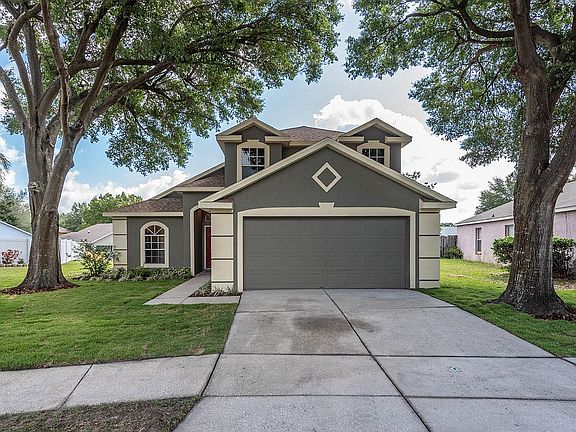 2nd image of 419 Sangria Dr