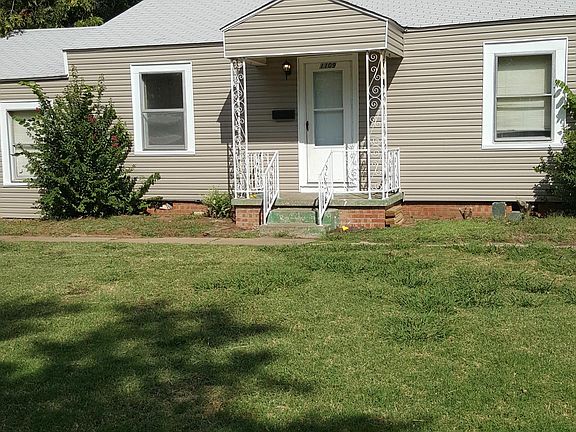 2nd image of 1109 SW 40th St