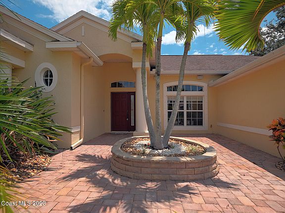 2nd image of 3356 Peninsula Cir