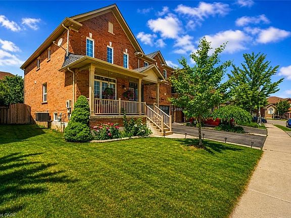 4th image of 6 Canarygrass Dr