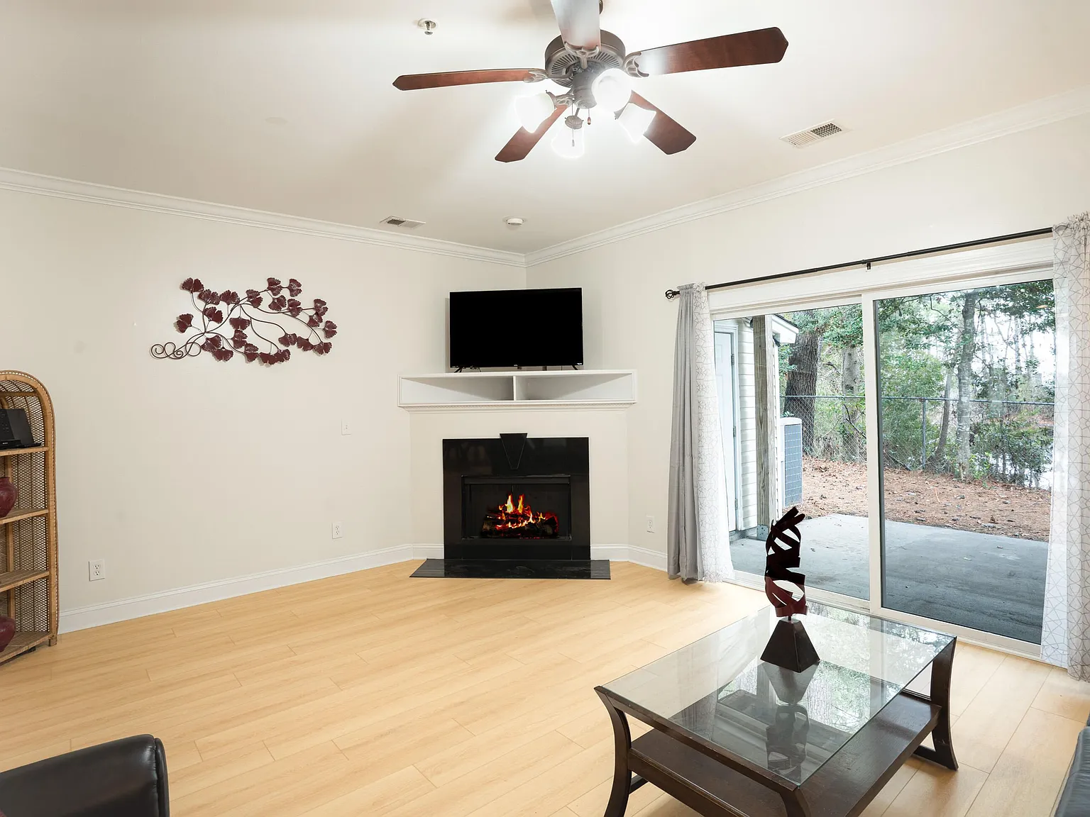 Lake Palmetto Ln, North Charleston — Photo 3