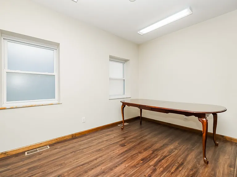 226 N Broad St — Photo 6